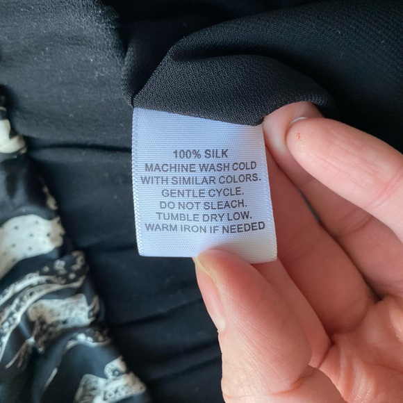 Fa&Pa Silk Ruffle Mini Shorts - Picture 3 of 6